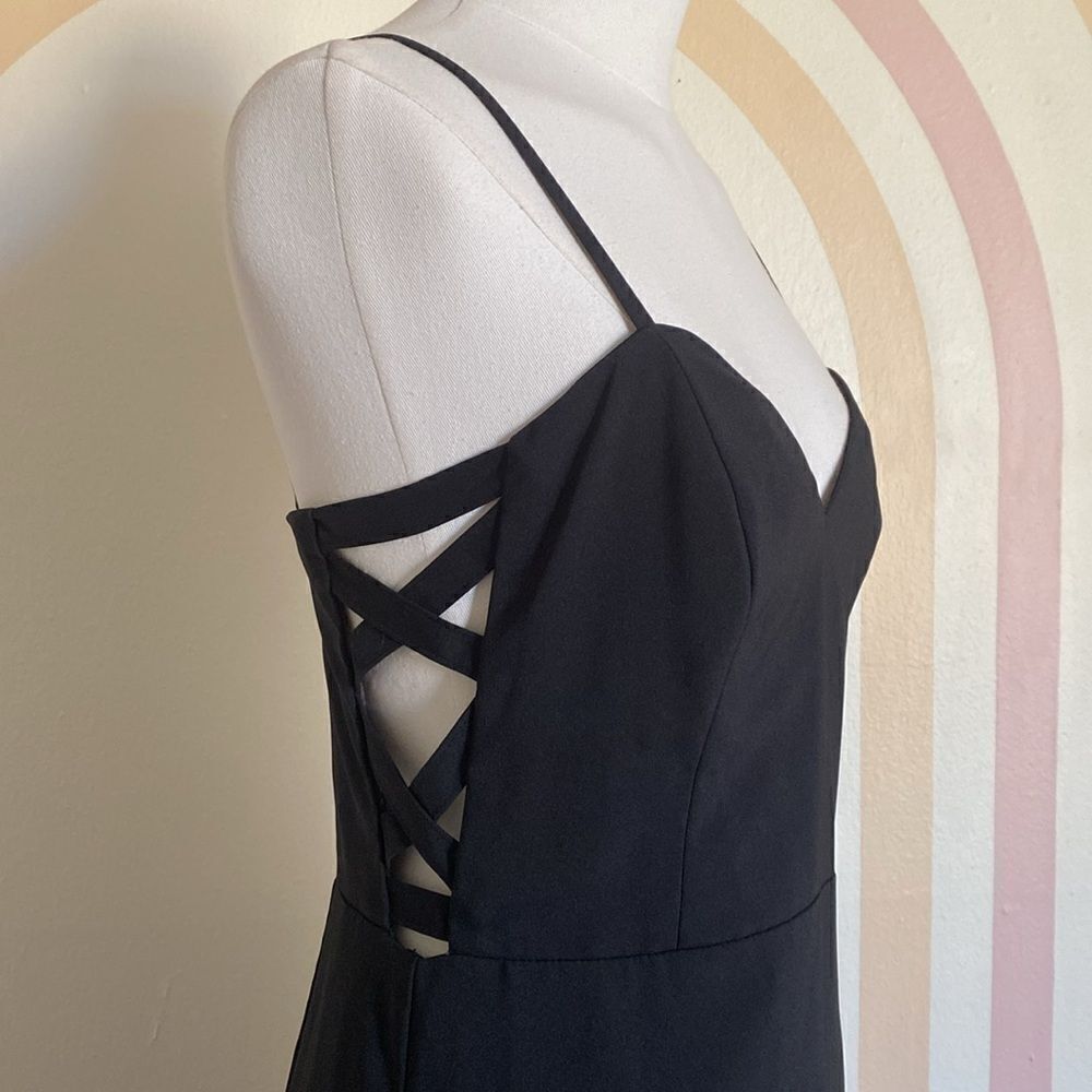 Theia Chiara Side Cutout Panel Column Gown Size 2 - Picture 6 of 16